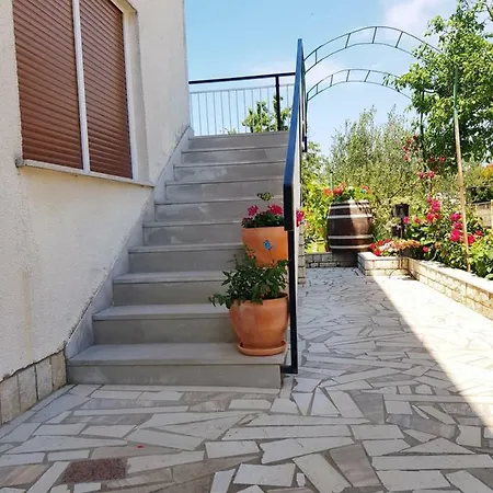 Apartment Olive Garden 1 *