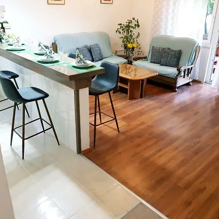 Apartment Olive Garden 1 Pula