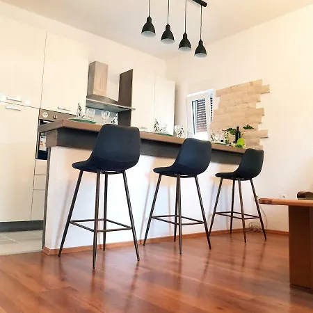 Apartment Olive Garden 1